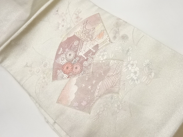 金彩銀駒刺繍地紙に屋敷・草花模様名古屋帯